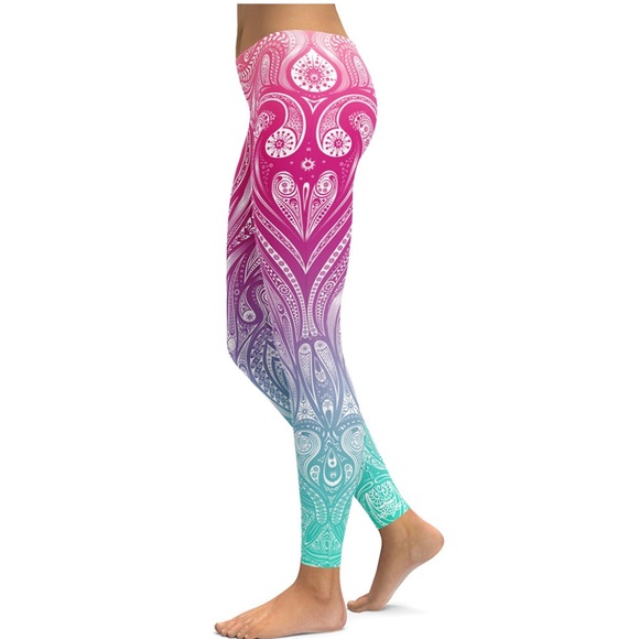 ❗️BOGO❗️Women’s leggings - Picture 2 of 7